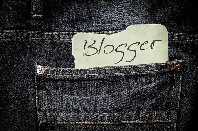 trousers, jeans, note, paper, writing, blogg, together, blogger, web, publish, public, to blog, write, information, media, opinion, wordpress, internet, network, publication, repor
